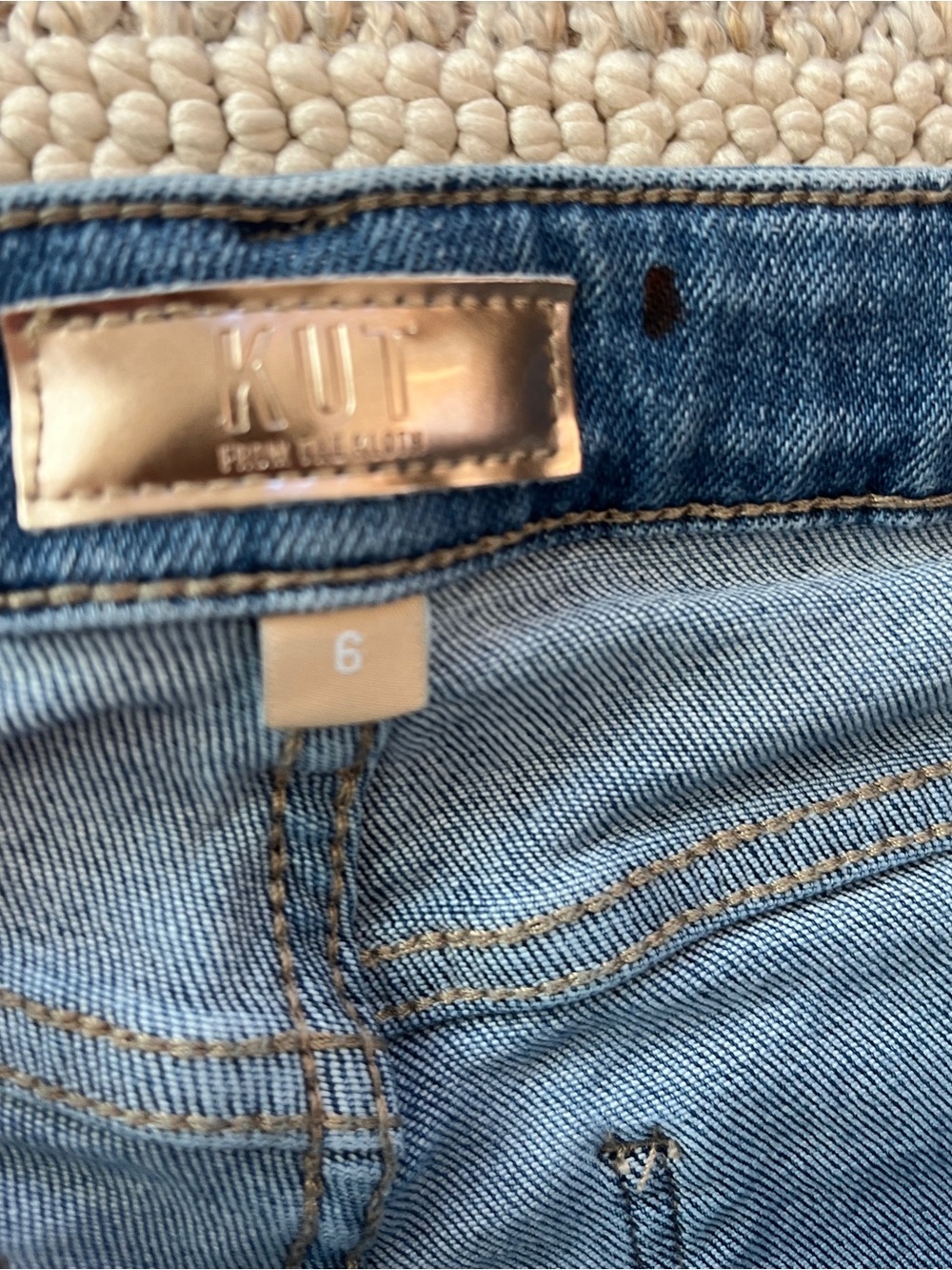 Kut From The Cloth Kelsey Fab Ab Ankle flare jeans size 6 - Picture 3 of 9